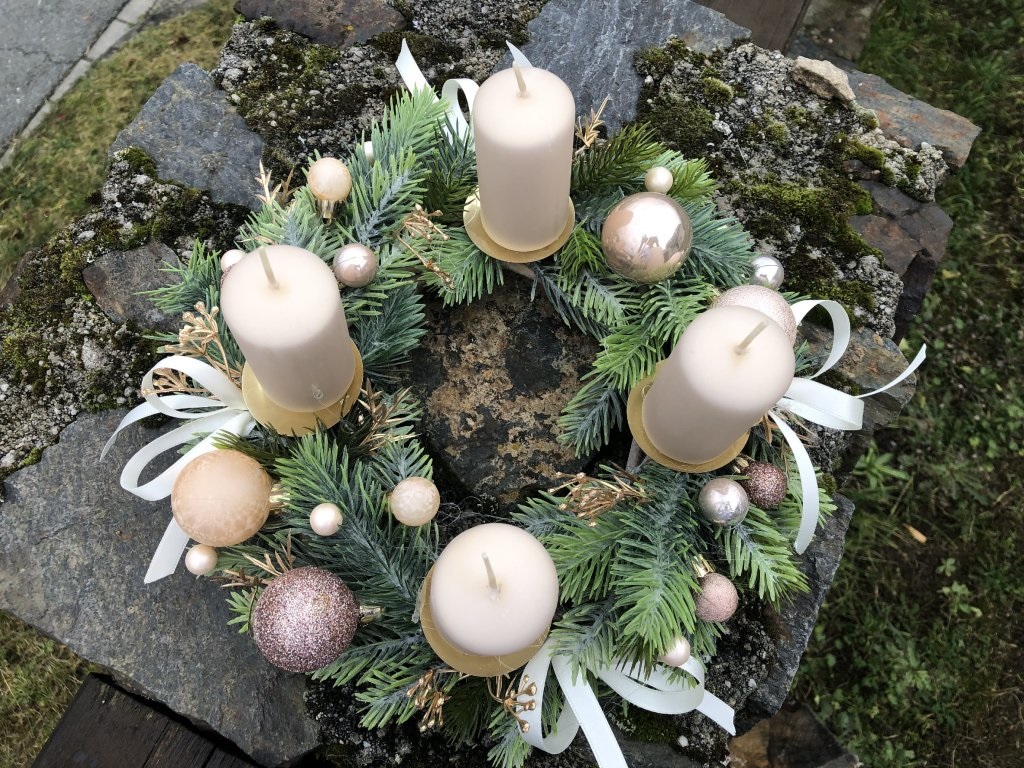 Adventní věnec 30 cm